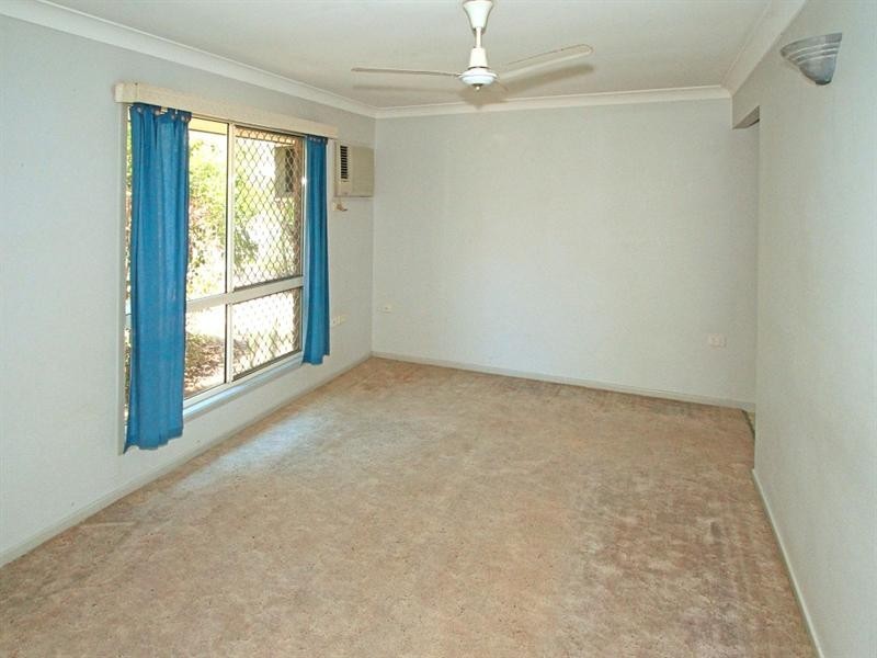 18 Deakin Close, Gracemere QLD 4702