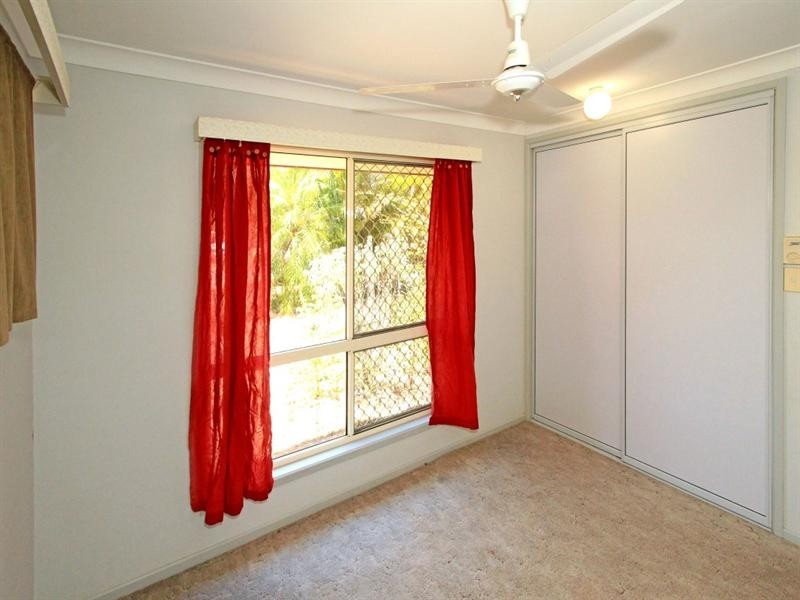 18 Deakin Close, Gracemere QLD 4702