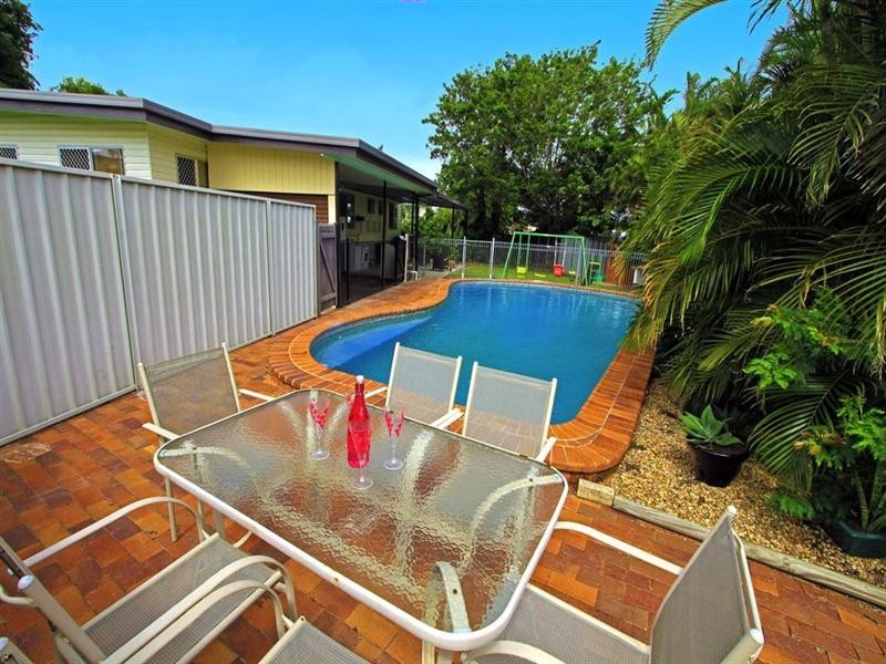 109 Menzies Street, Park Avenue QLD 4701