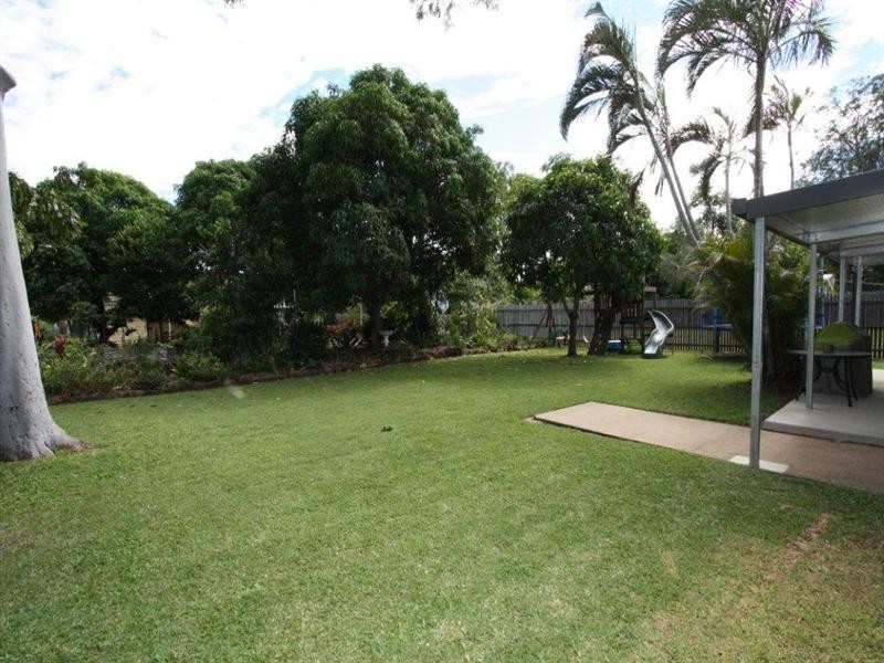 63 Gray Street, Park Avenue QLD 4701