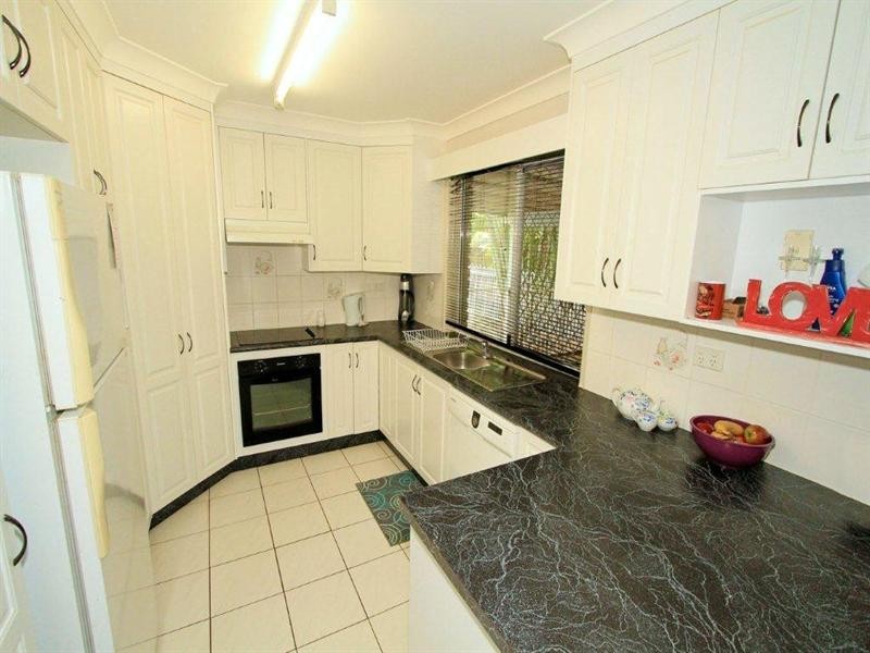 64 Davison Street, Gracemere QLD 4702