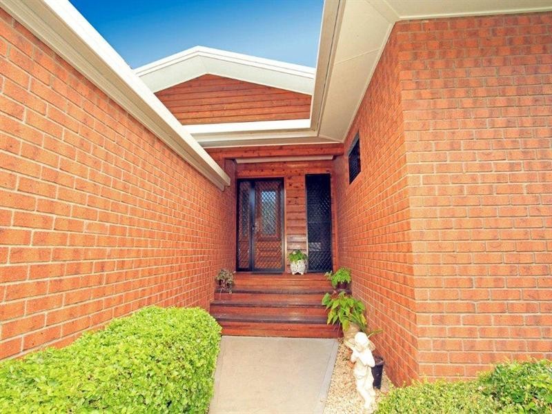 17 Cascade Close, Frenchville QLD 4701