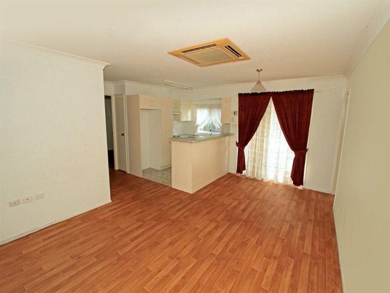 1/100 Victoria Place, Berserker QLD 4701