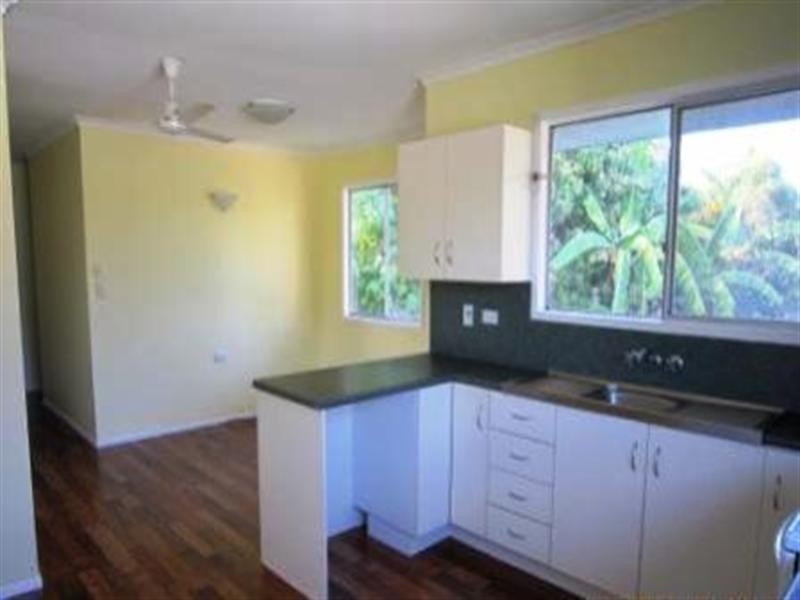 26 Churchill Street, Park Avenue QLD 4701