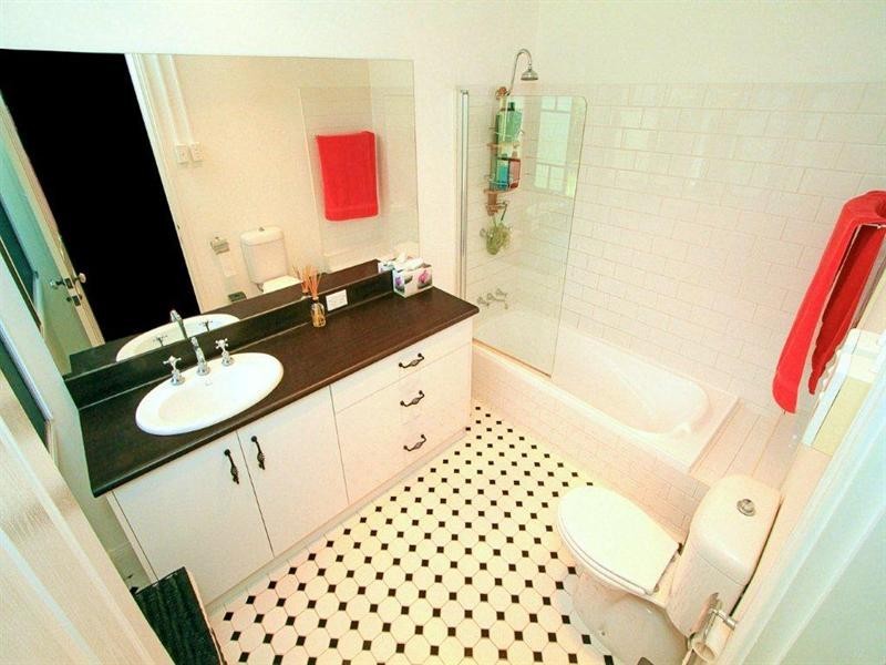 5 Elgin Street, The Range QLD 4700