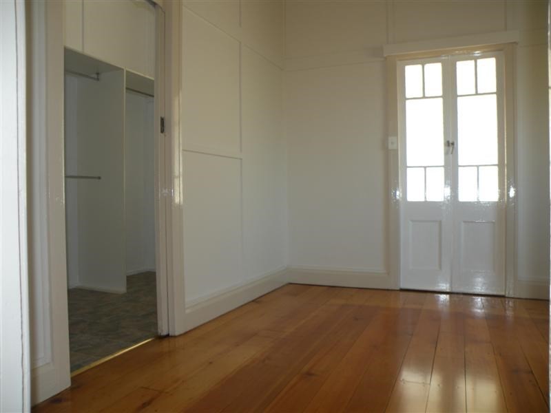 75 Armstrong Street, Berserker QLD 4701