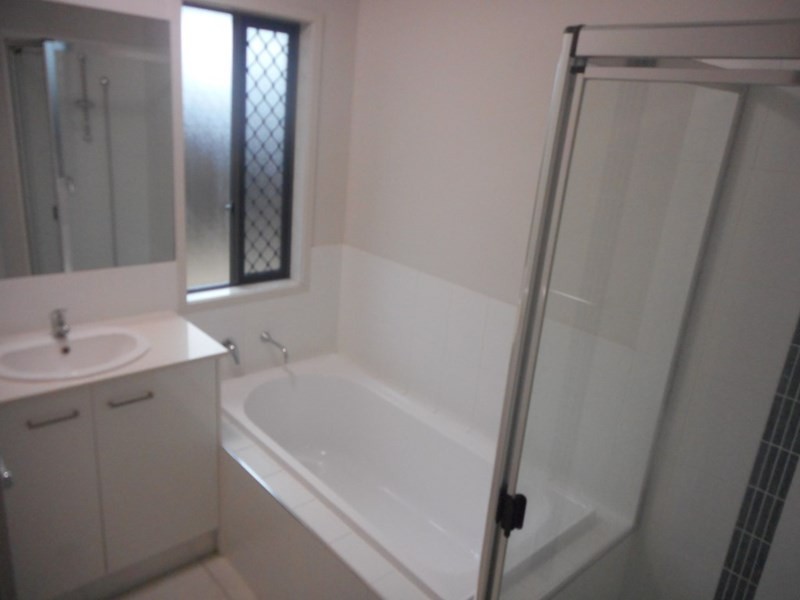 34 Govind Street, Gracemere QLD 4702