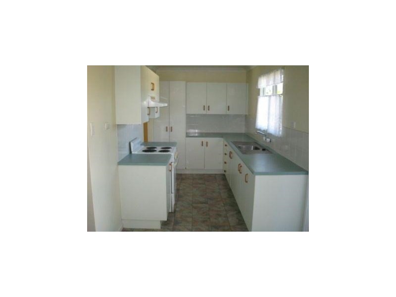 242 Richardson Road, Park Avenue QLD 4701