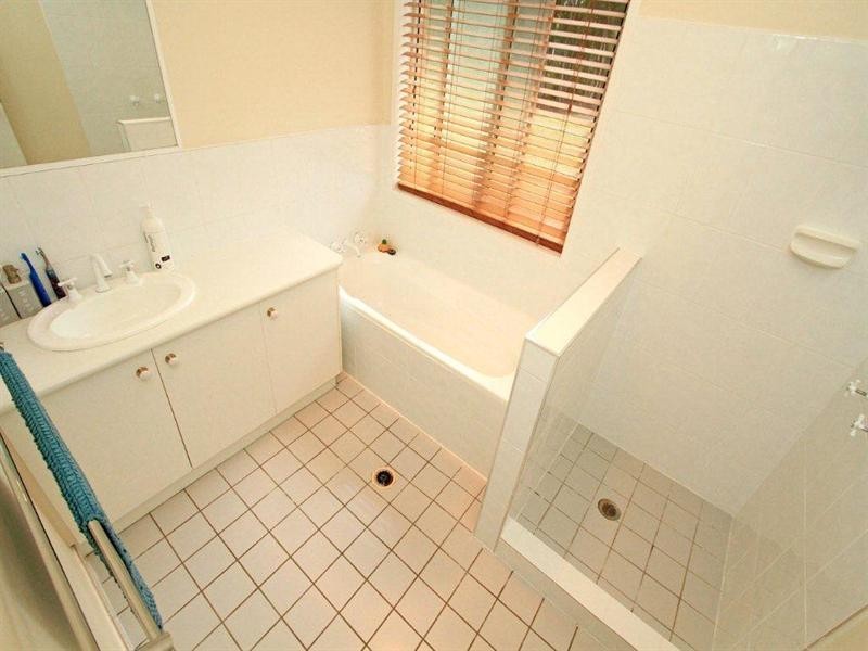 70 Fons Drive, Glendale QLD 4711