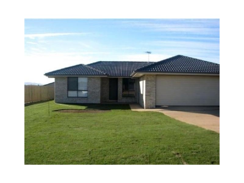 11 Mamalis Street, Gracemere QLD 4702