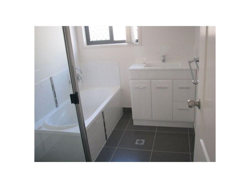 11 Mamalis Street, Gracemere QLD 4702