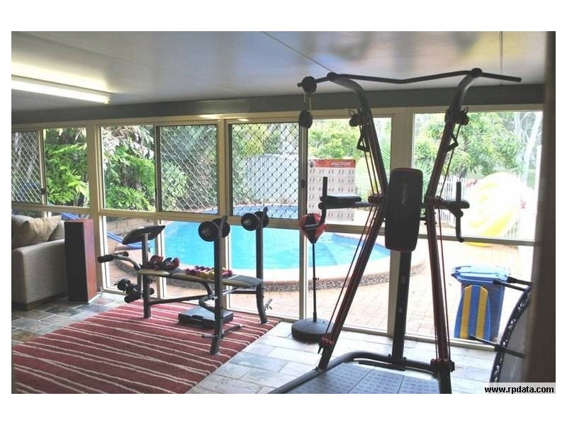 11 Kavanagh Crescent, Koongal QLD 4701