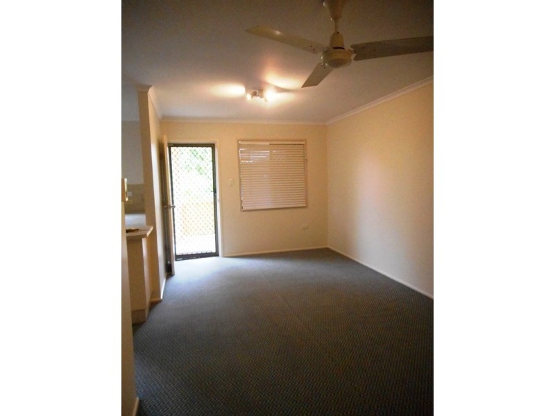 4/6 Burns Street, Frenchville QLD 4701