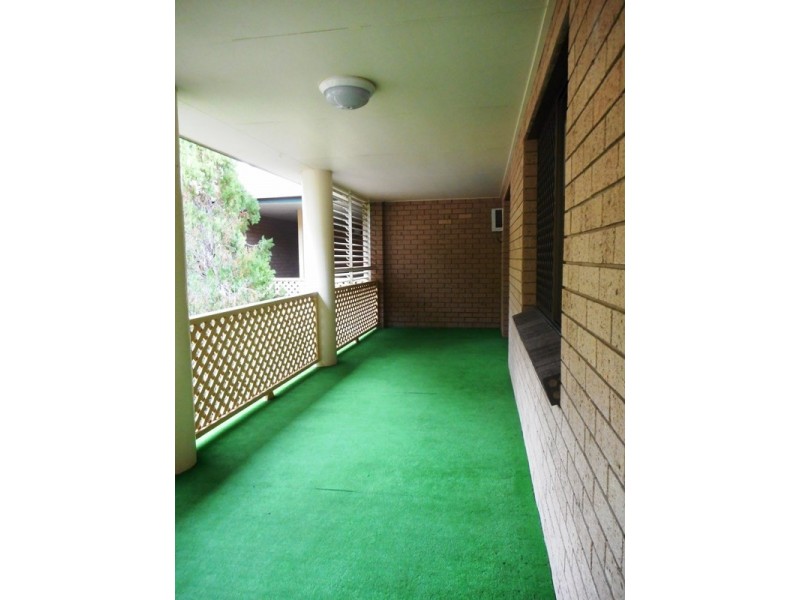 4/6 Burns Street, Frenchville QLD 4701