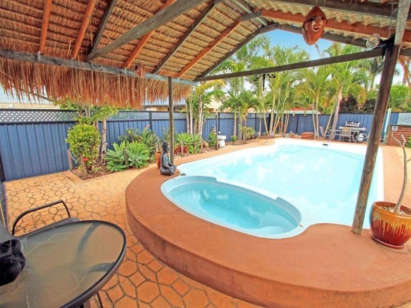 8 Judy Court, Parkhurst QLD 4702