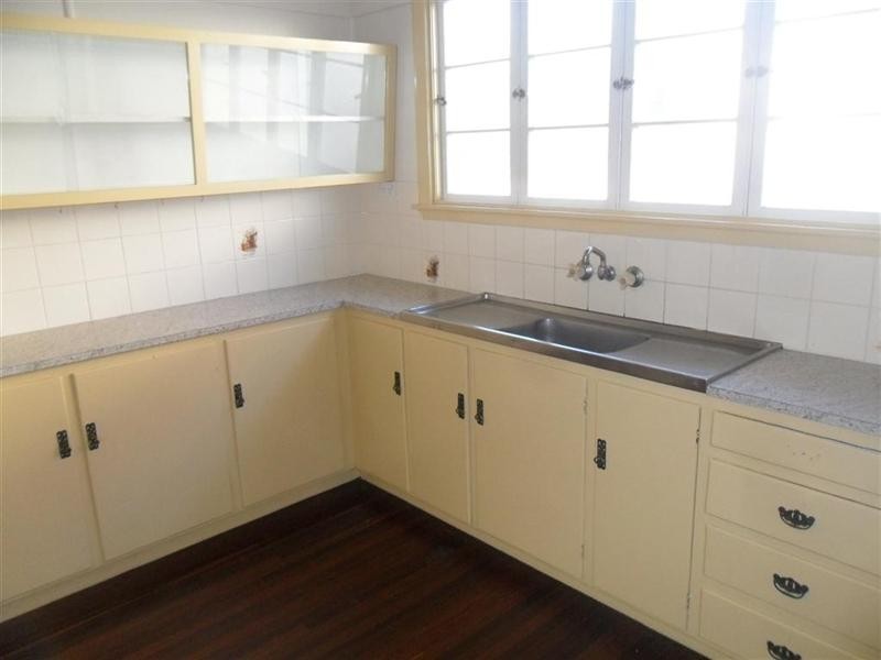 18 Verney Street, West Rockhampton QLD 4700