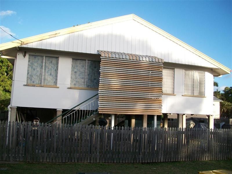 11 Francis Street, Depot Hill QLD 4700