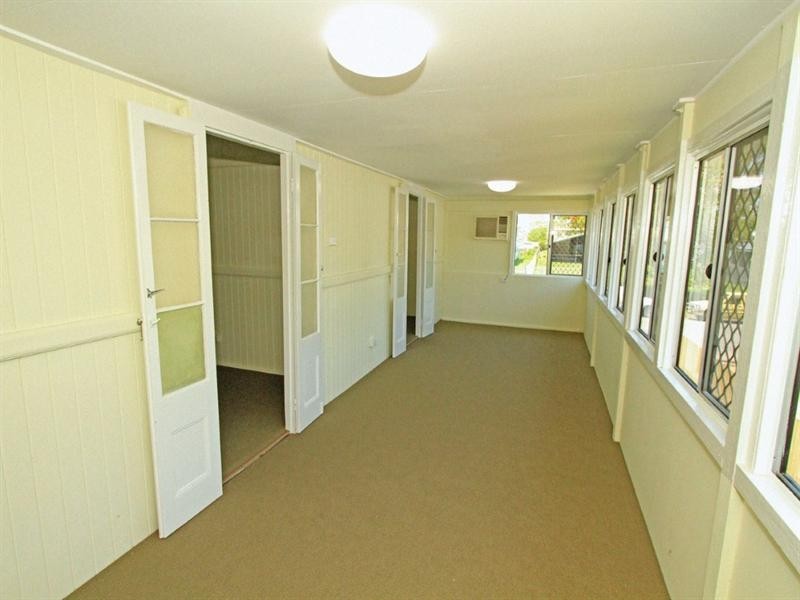 221 Peter Street, Berserker QLD 4701