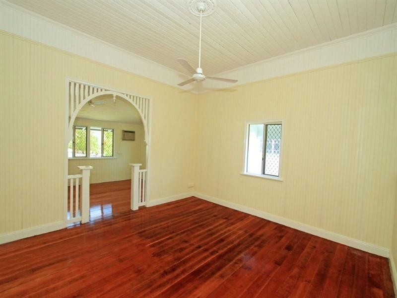 221 Peter Street, Berserker QLD 4701