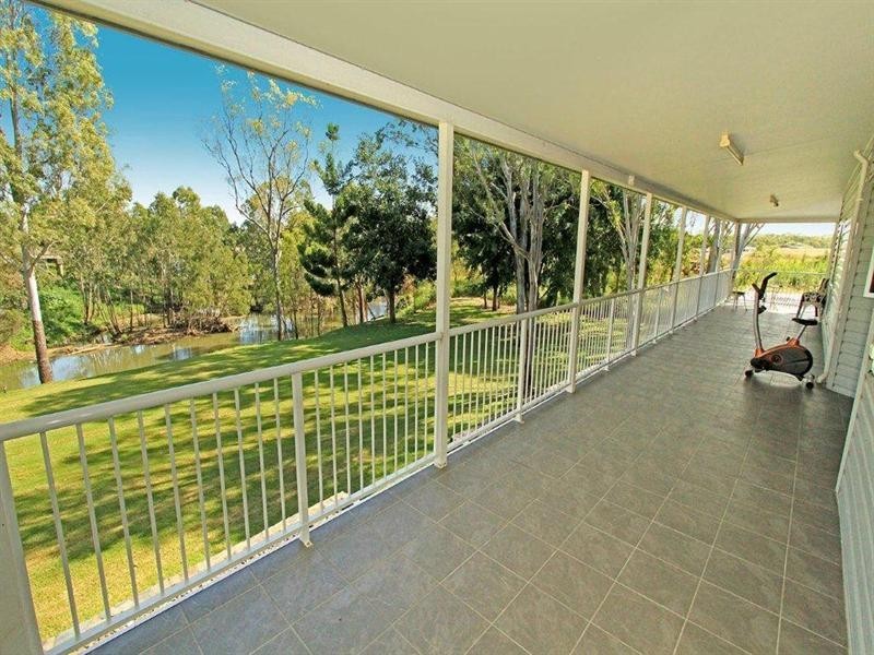 2 Sturt Street, Parkhurst QLD 4702