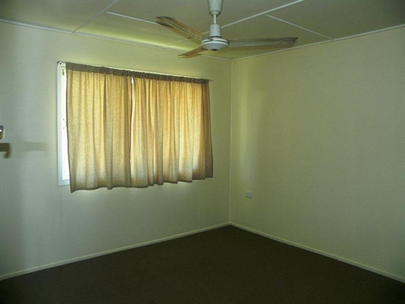 60 Alexandra Street, Park Avenue QLD 4701