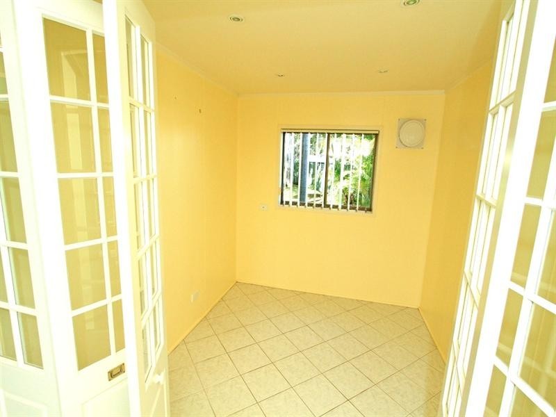 52-54 Stenlake Avenue, Kawana QLD 4701