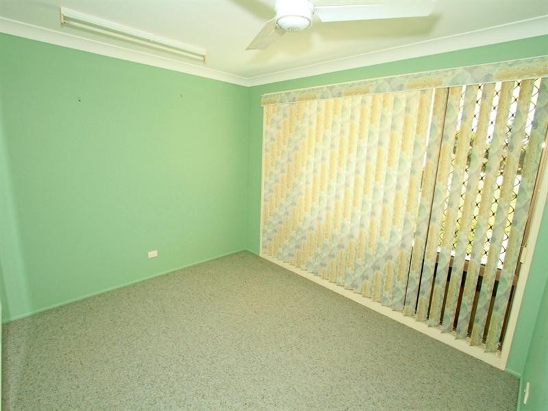 52-54 Stenlake Avenue, Kawana QLD 4701