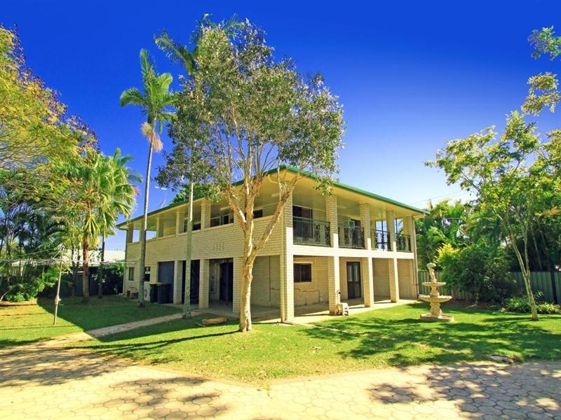 52-54 Stenlake Avenue, Kawana QLD 4701