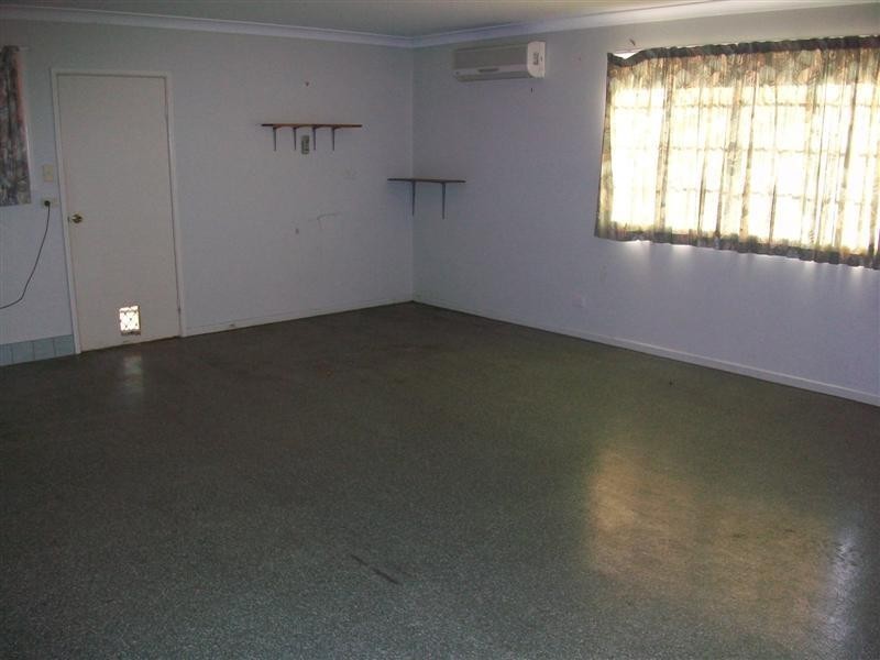 15 Hinton Street, Koongal QLD 4701