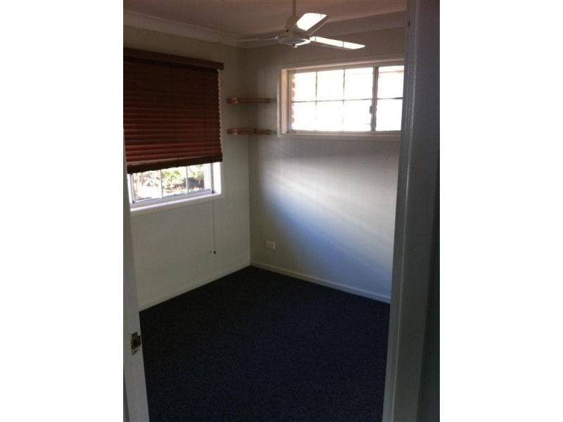 15 Hinton Street, Koongal QLD 4701