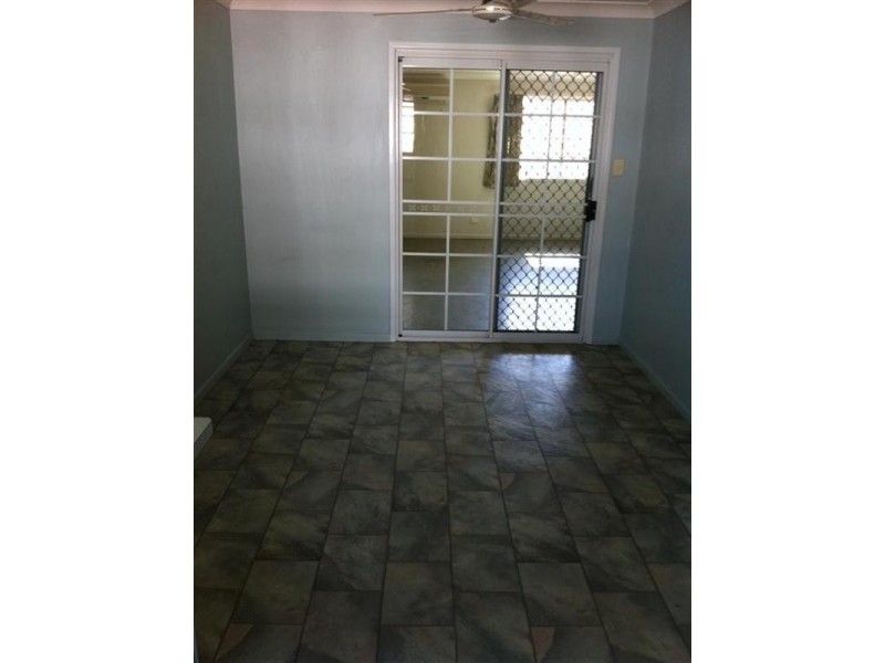 15 Hinton Street, Koongal QLD 4701