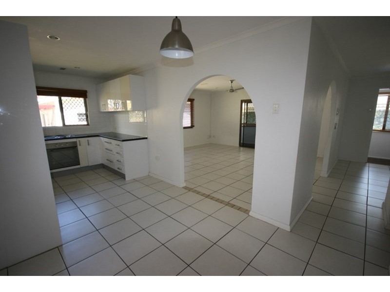 14 Sunset Drive, Sarina Beach QLD 4737