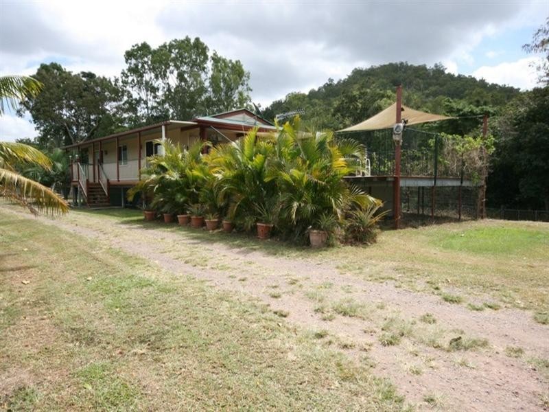 10 Middle Creek Road, Sarina QLD 4737