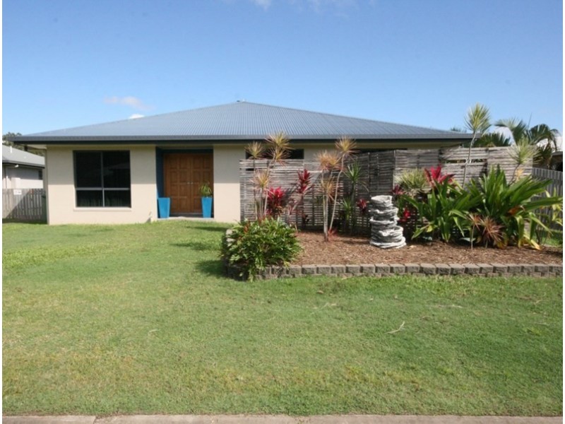 35 Deguara, Armstrong Beach QLD 4737