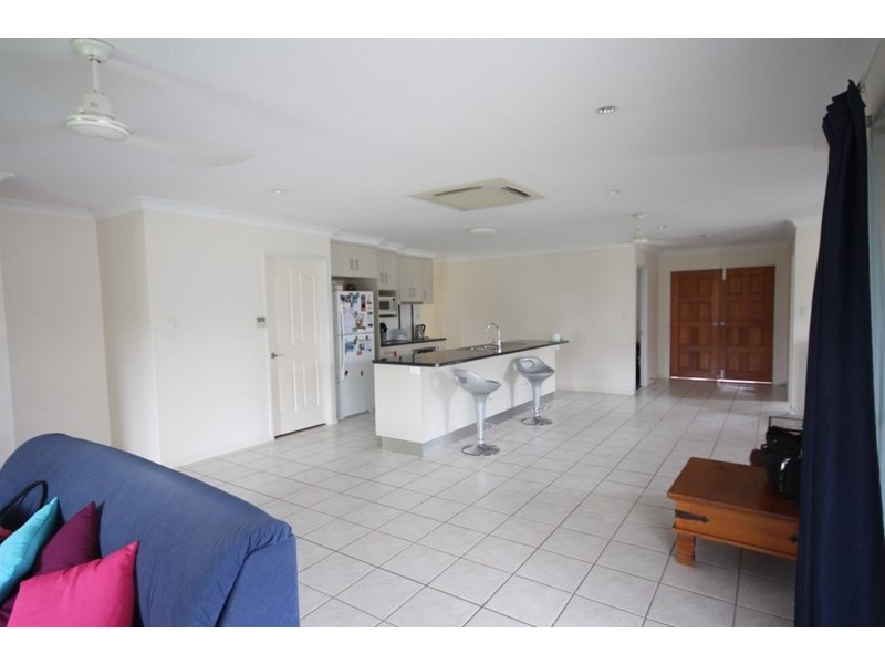 35 Deguara, Armstrong Beach QLD 4737