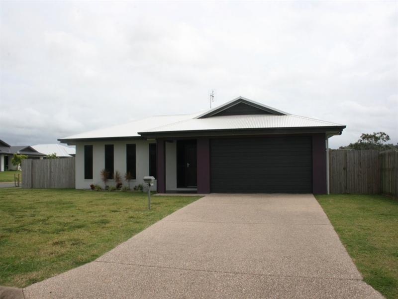 2 Ocean Court, Sarina QLD 4737