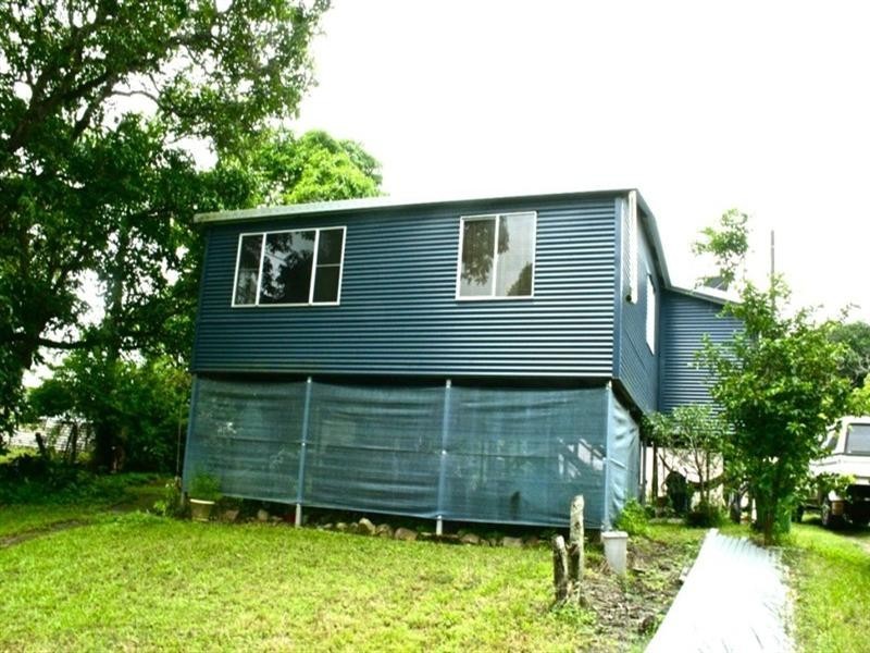 4 Pirie Street, Sarina QLD 4737