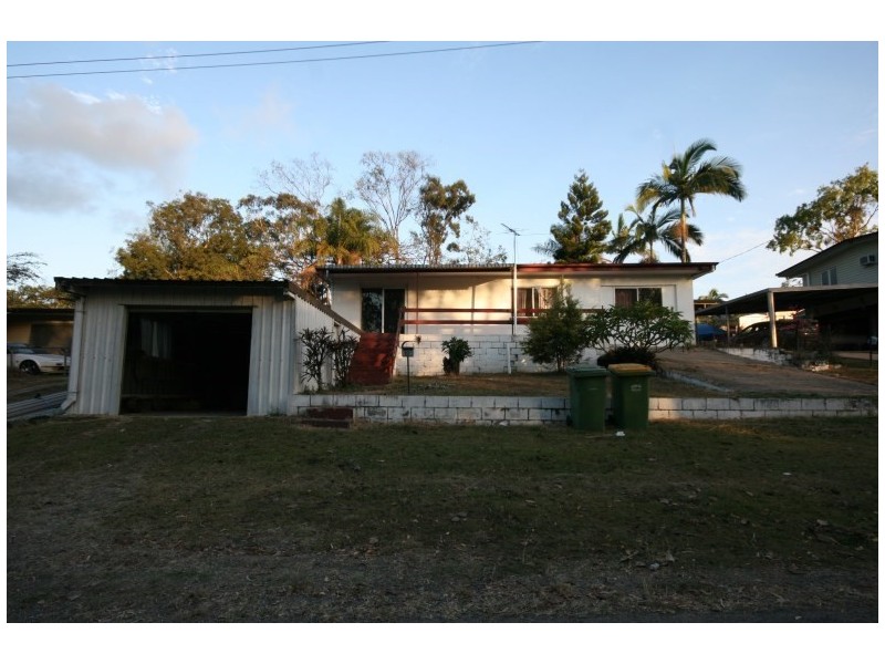 10 Goonyella Avenue, Sarina QLD 4737