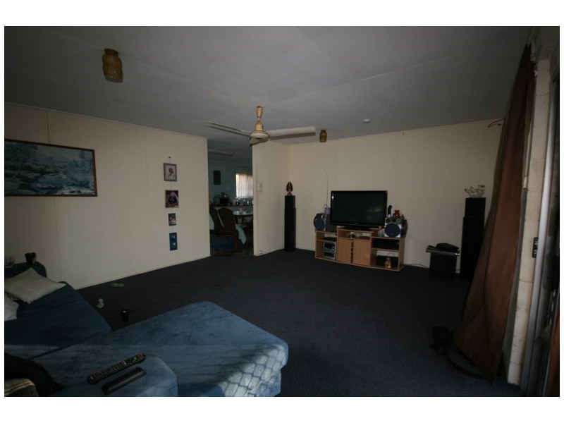 10 Goonyella Avenue, Sarina QLD 4737