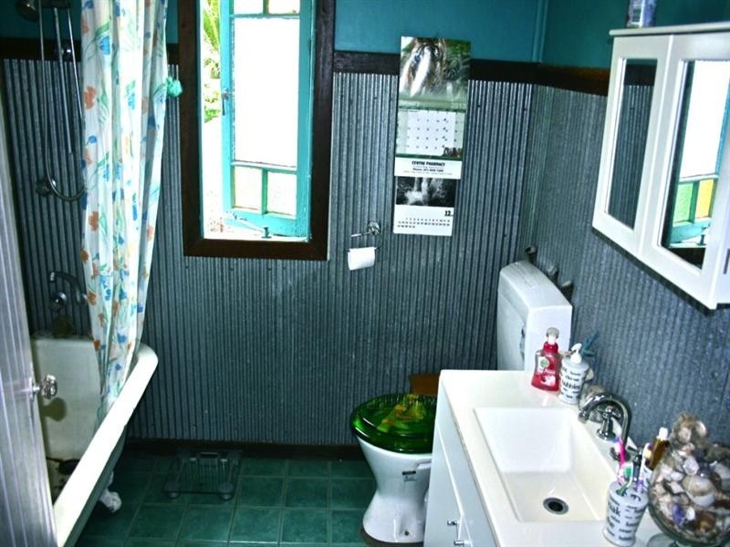 4 Pirie Street, Sarina QLD 4737