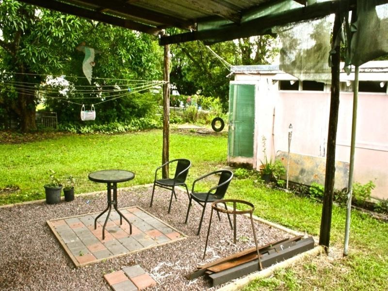 4 Pirie Street, Sarina QLD 4737