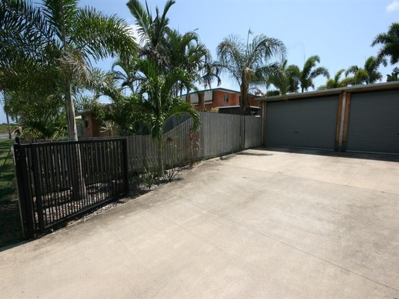 29 Pacific Drive, Hay Point QLD 4740