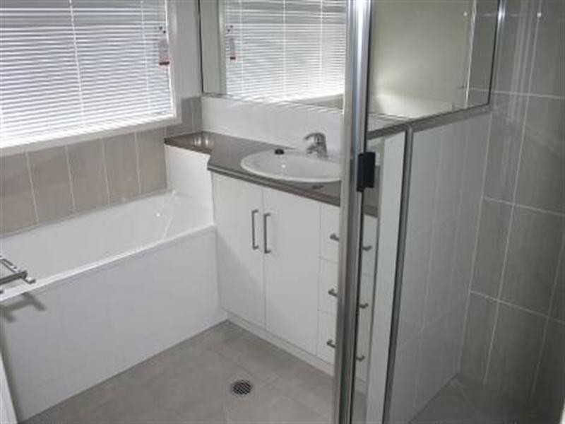 14 Pacific Avenue, Sarina QLD 4737