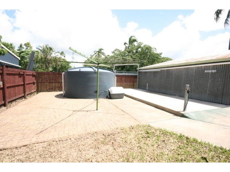 5 Venton Street, Sarina QLD 4737