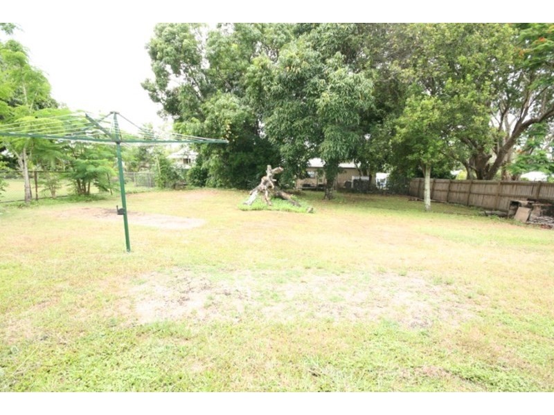 14 Atherton Street, Sarina QLD 4737