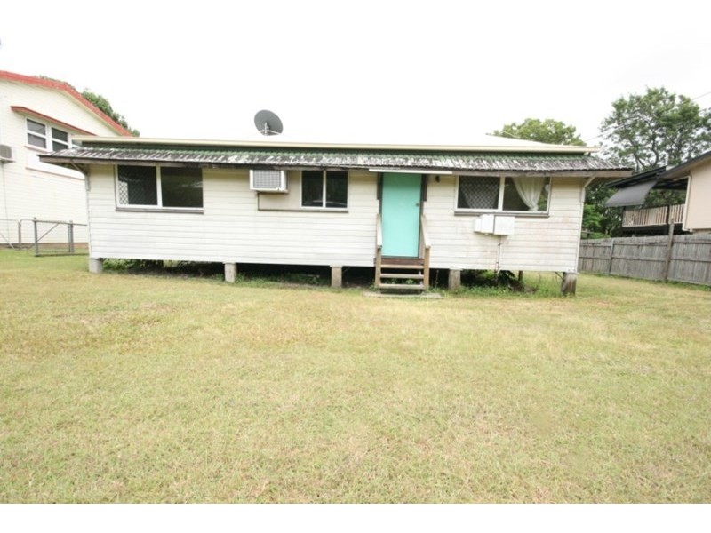14 Atherton Street, Sarina QLD 4737