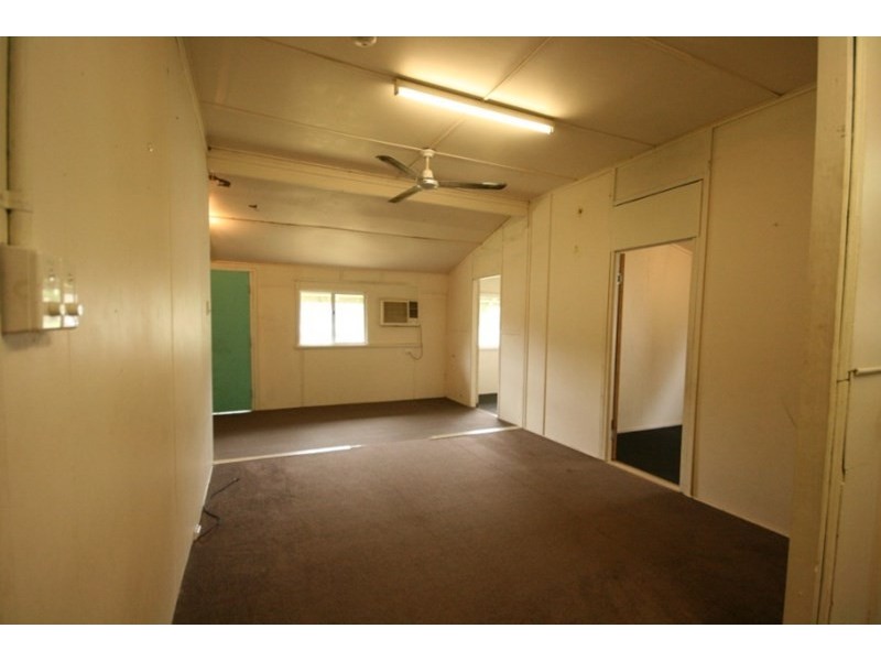 14 Atherton Street, Sarina QLD 4737