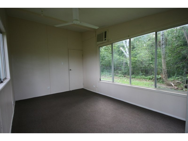 8 Maralyn Avenue, Grasstree Beach QLD 4740