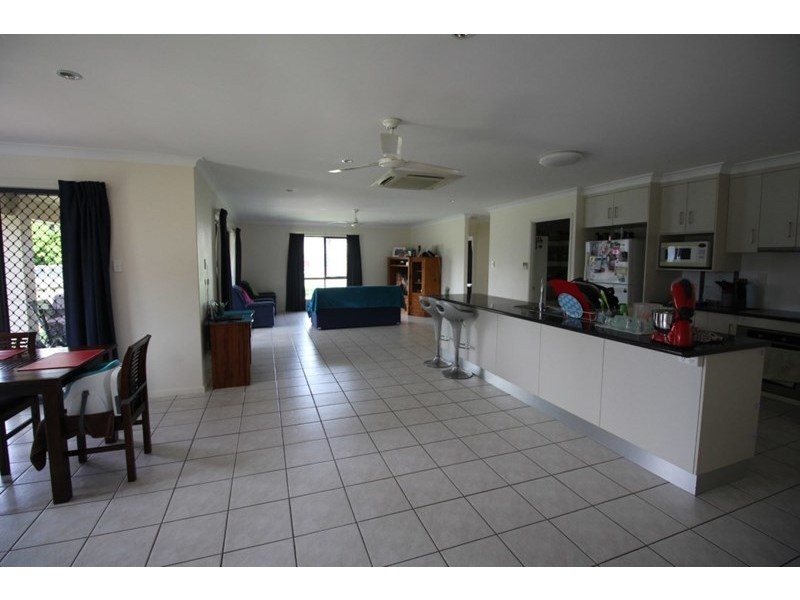 35 Deguara, Armstrong Beach QLD 4737