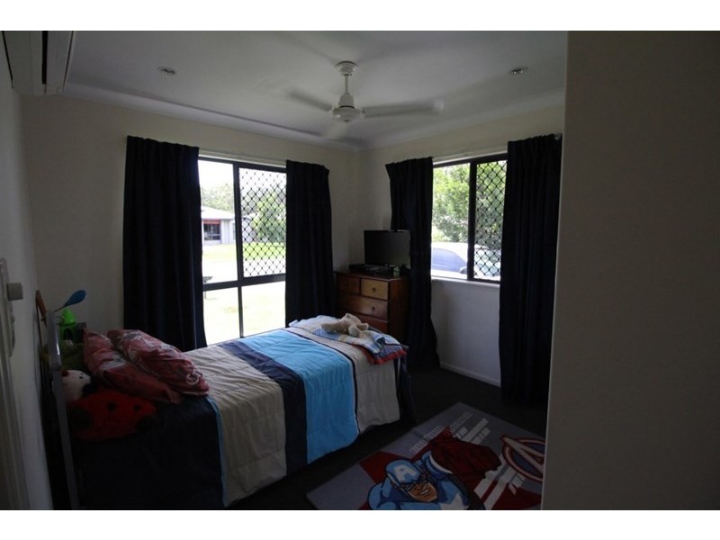35 Deguara, Armstrong Beach QLD 4737